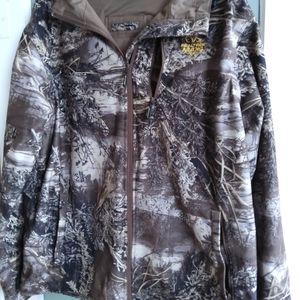 Mens Camouflage hooded jacket.